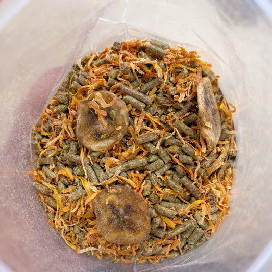 Alimento Premium para Conejo - Wild Boost Mix Banana, Zanahoria y Pellets - Cosmos
